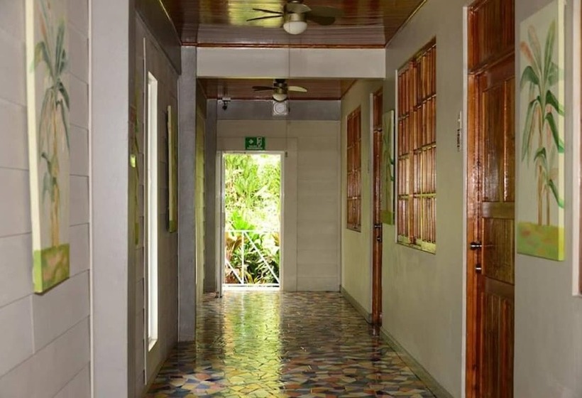 ホテル Plaza Yara