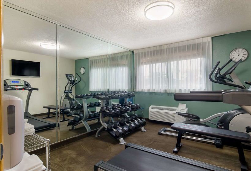 فندق Quality Inn & Suites Silverdale Bangor Keyport