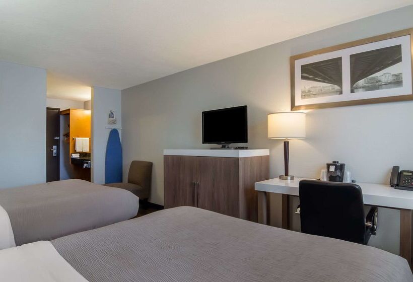 فندق Quality Inn & Suites Silverdale Bangor Keyport