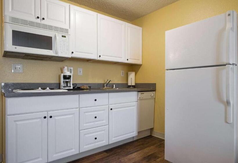 فندق Quality Inn & Suites Silverdale Bangor Keyport