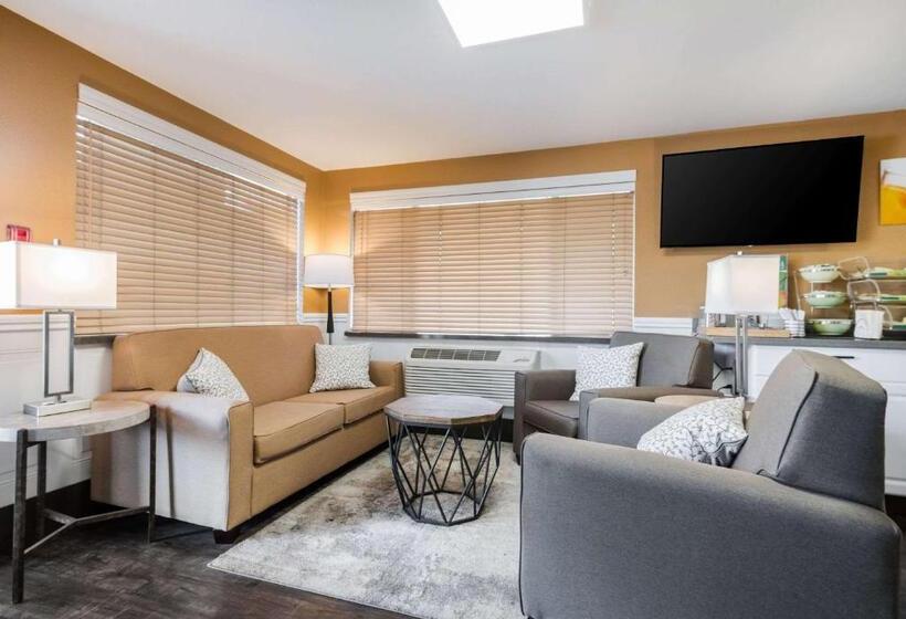 فندق Quality Inn & Suites Silverdale Bangor Keyport