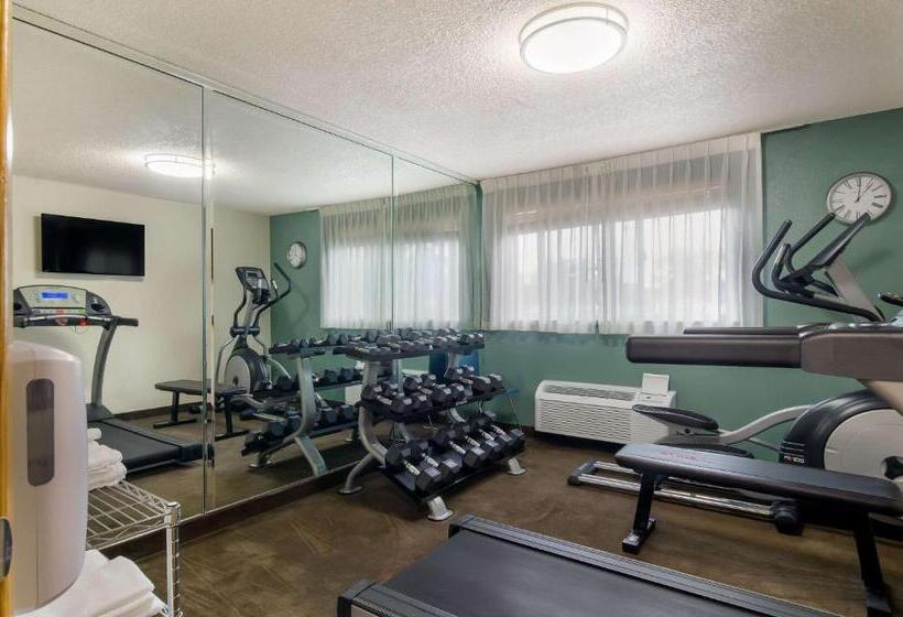 فندق Quality Inn & Suites Silverdale Bangor Keyport