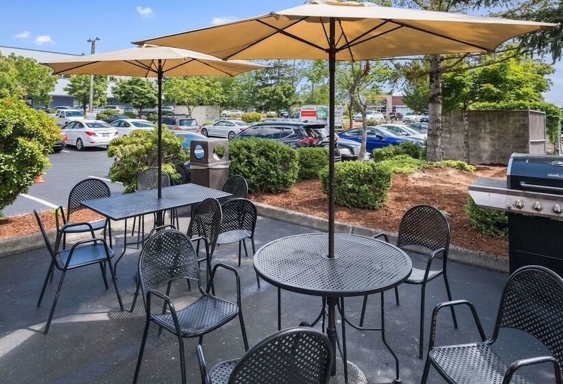 فندق Quality Inn & Suites Silverdale Bangor Keyport