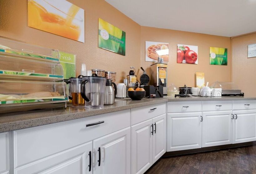 فندق Quality Inn & Suites Silverdale Bangor Keyport