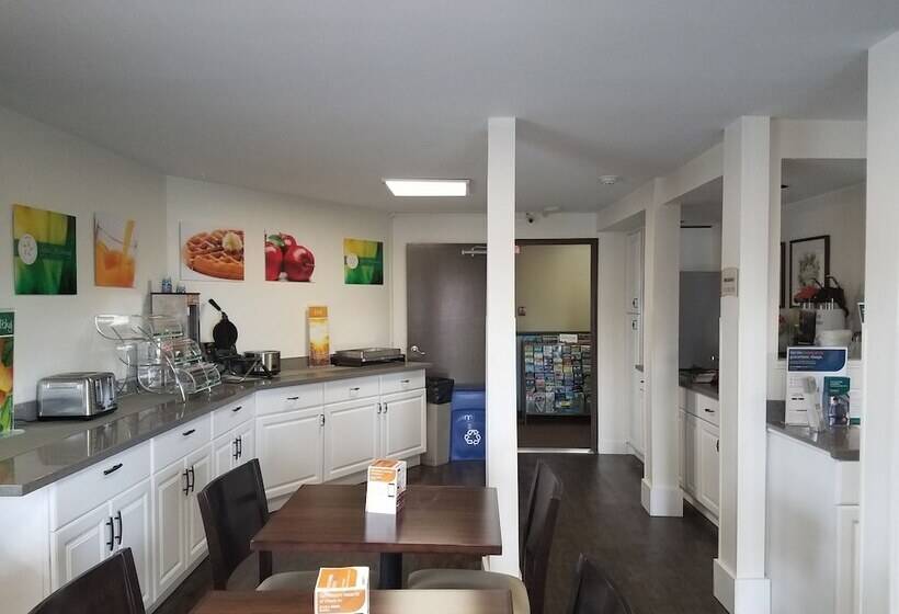 فندق Quality Inn & Suites Silverdale Bangor Keyport