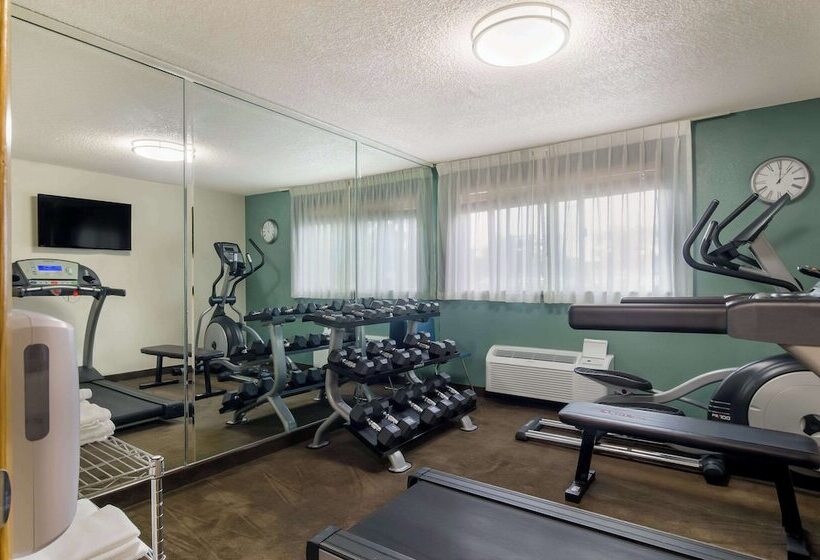 فندق Quality Inn & Suites Silverdale Bangor Keyport