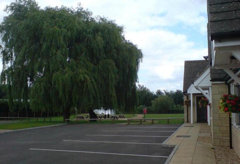 호텔 Queen S Head Inn