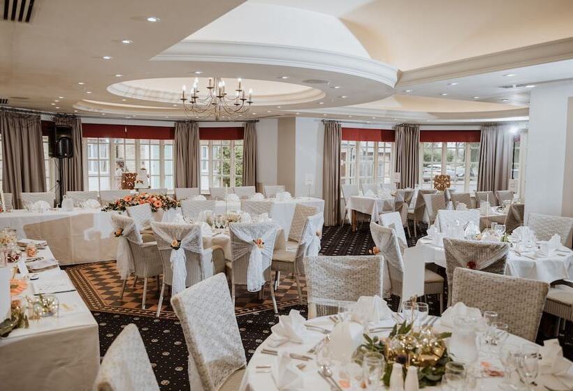 호텔 Queen S Head Inn