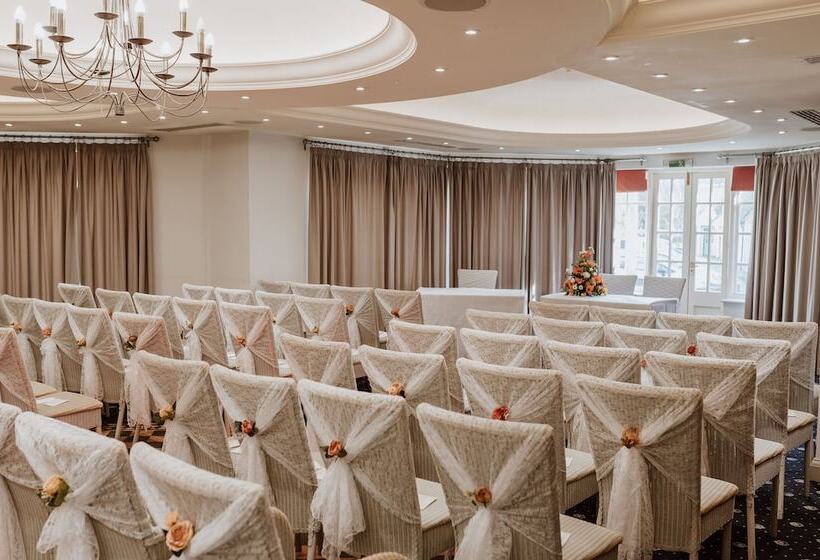 호텔 Queen S Head Inn