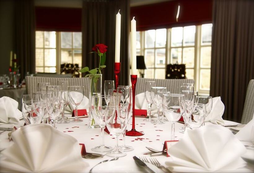 호텔 Queen S Head Inn