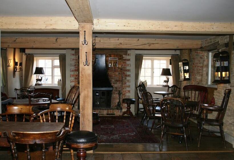 호텔 Queen S Head Inn