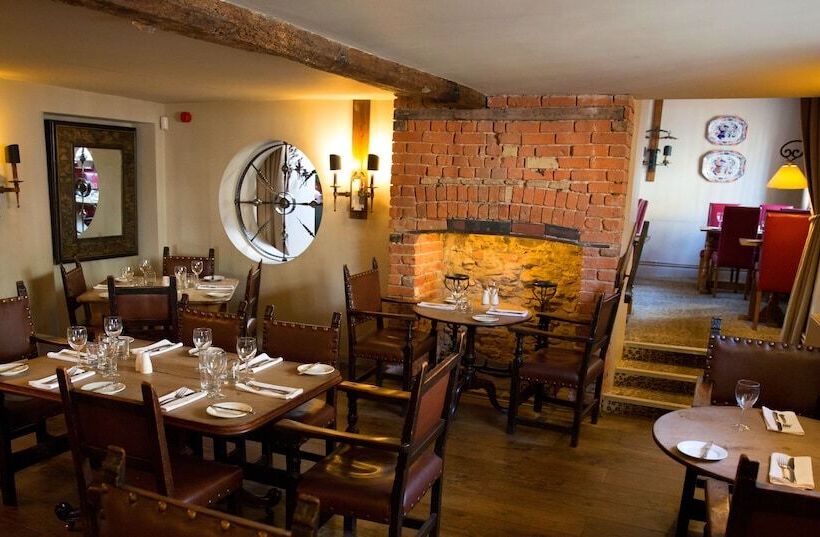 호텔 Queen S Head Inn