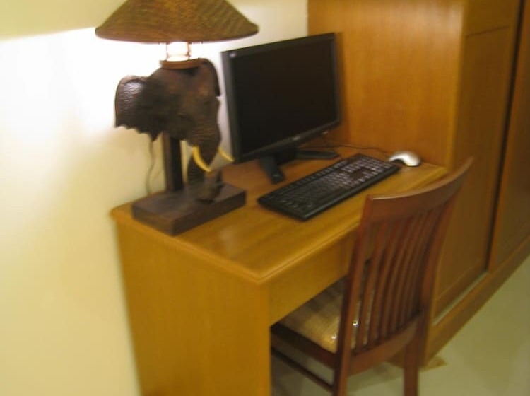 Rafael Hotel And Mansion Bangkok   Sha Extra Plus Certified