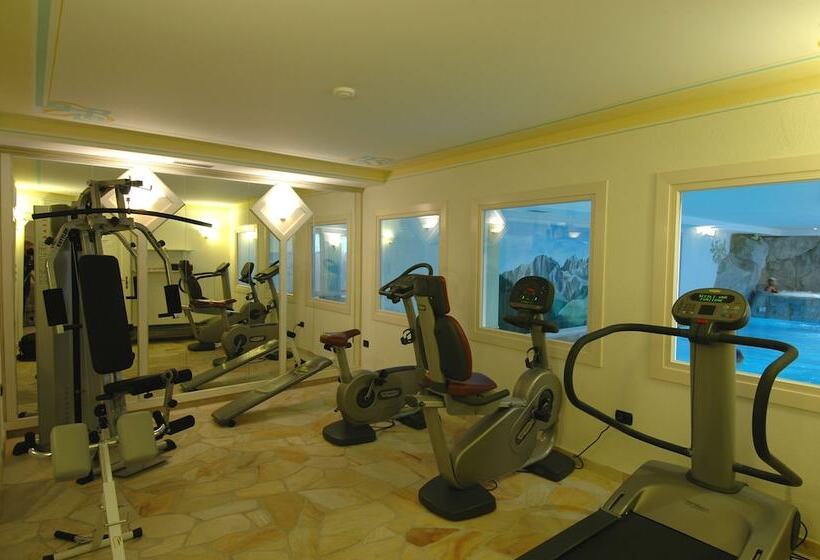 Отель Residence Pez Gajard