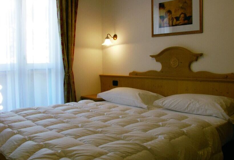 Отель Residence Pez Gajard