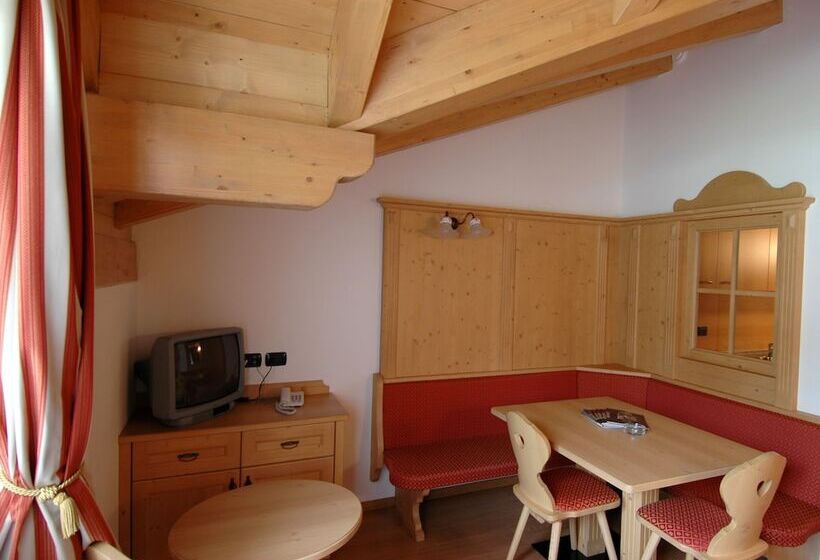 Отель Residence Pez Gajard