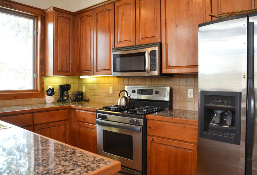 호텔 Saddlewood By Ski Village Resorts