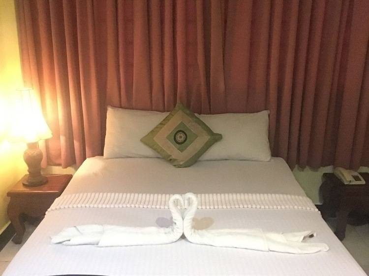 בית מלון כפרי Star Wood Inn