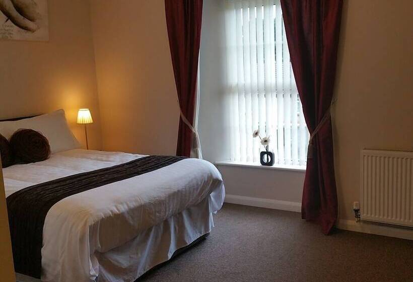 בית מלון כפרי The Begelly Arms