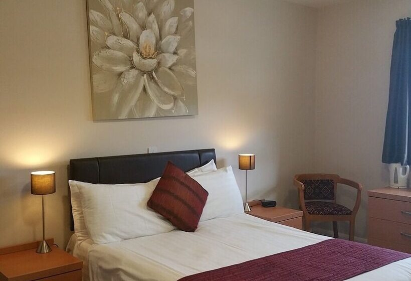 בית מלון כפרי The Begelly Arms