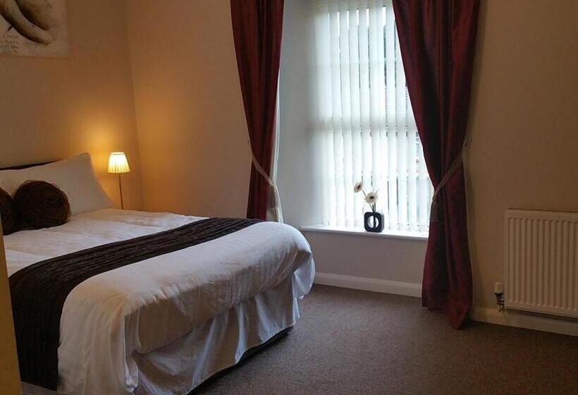 בית מלון כפרי The Begelly Arms