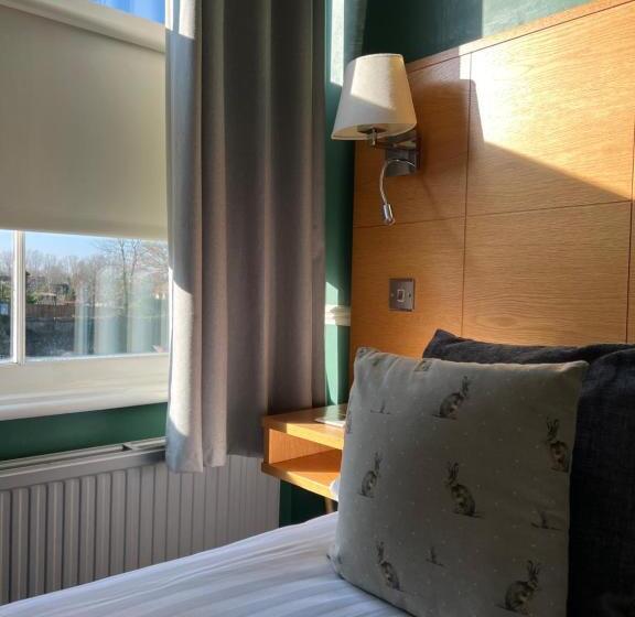 فندق The Bell Inn, Rickinghall