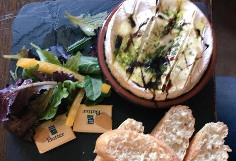 فندق The Bell Inn, Rickinghall