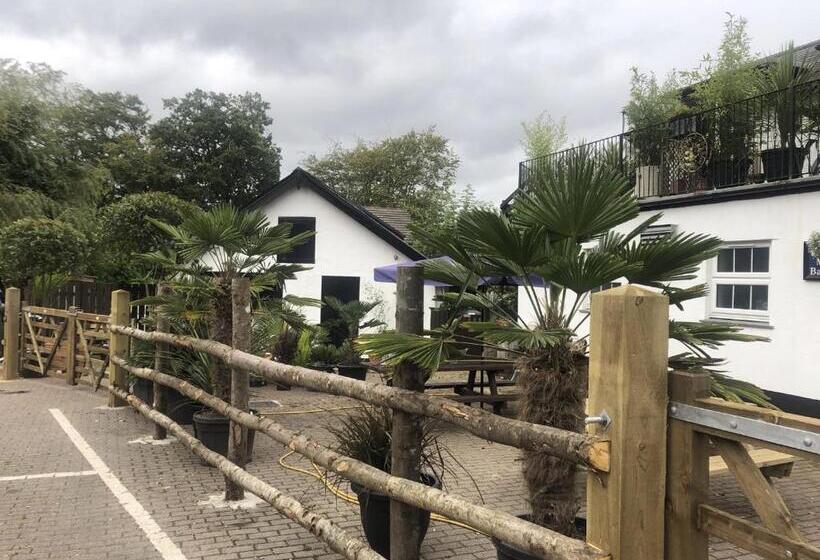 ホテル The Bickford Arms Inn