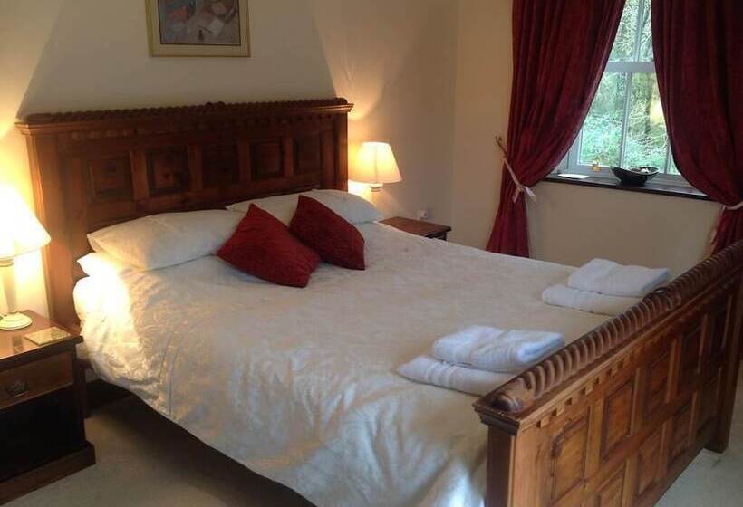 ホテル The Bickford Arms Inn