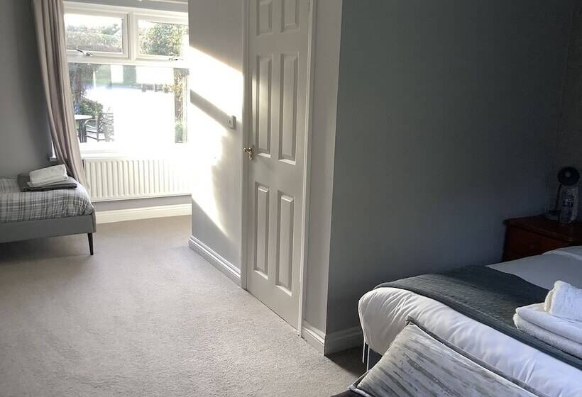 호텔 The Bolingbroke