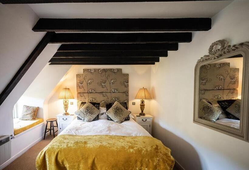 Отель Brace Of Pheasants