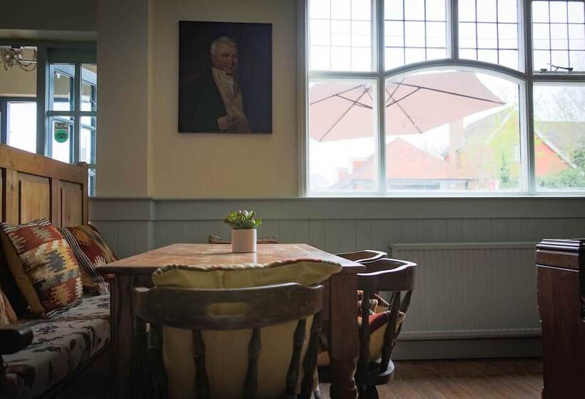 בית מלון כפרי The Cricketers Inn