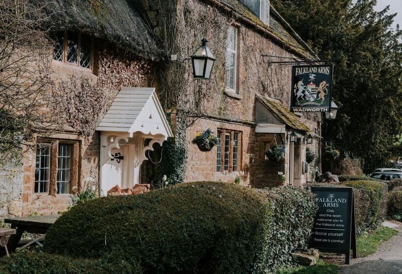 호텔 The Falkland Arms