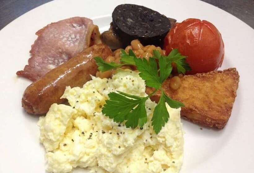 Отель The Farmers Boy Inn Guest House