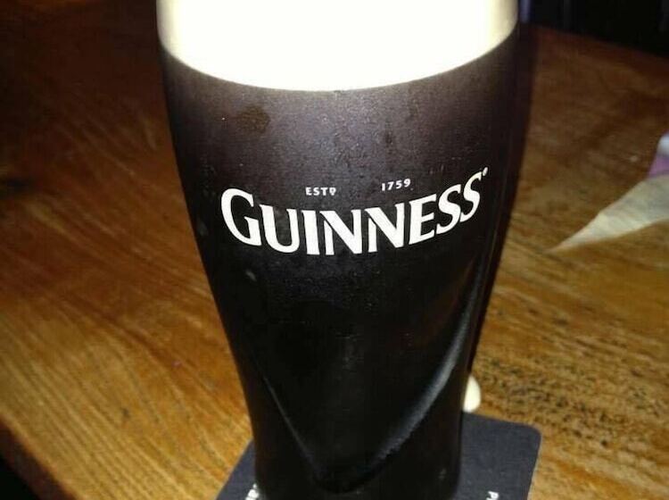 Отель The Farmers Boy Inn Guest House