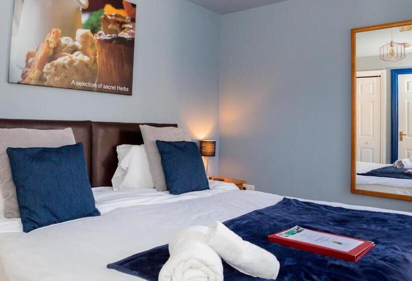 Отель The Farmers Boy Inn Guest House