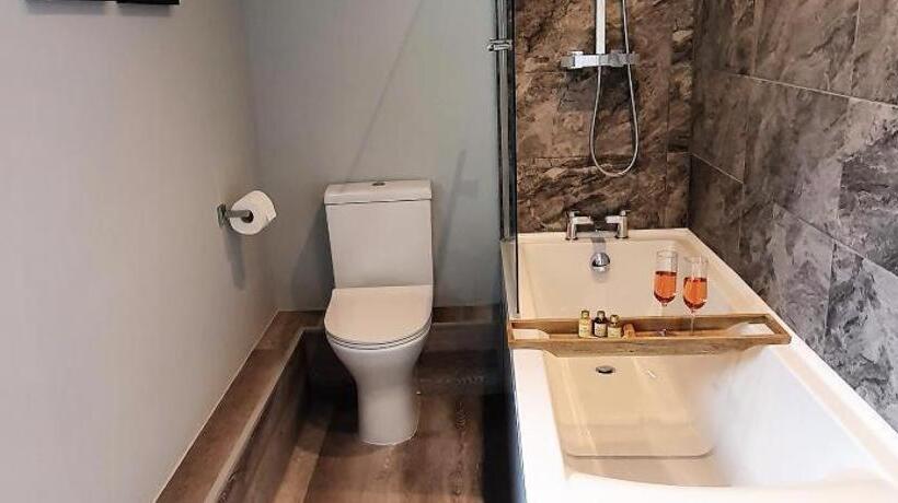 ホテル The George Country Inn, Wath