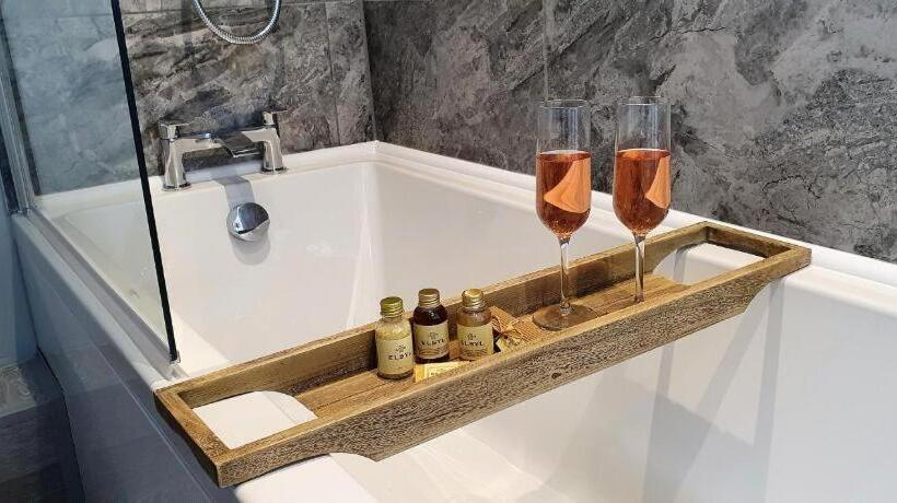 ホテル The George Country Inn, Wath