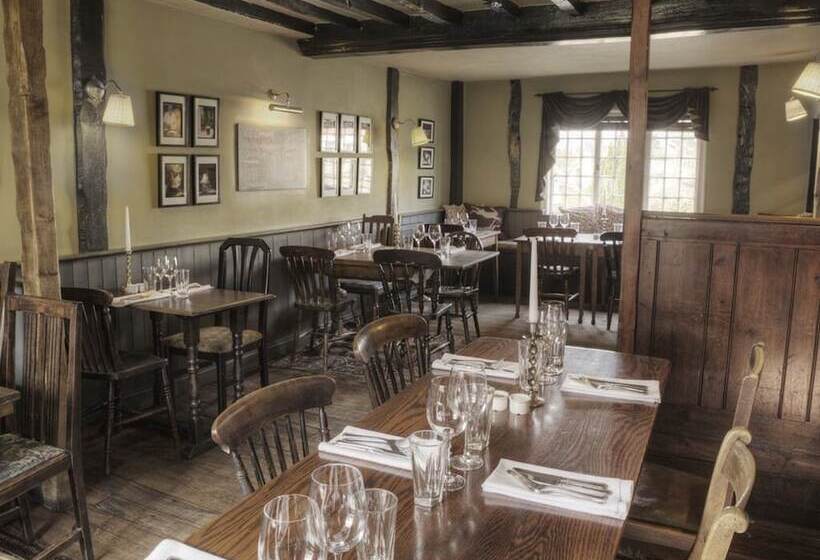 호텔 The George & Dragon