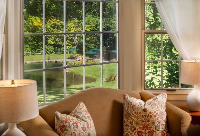 فندق Grafton Inn