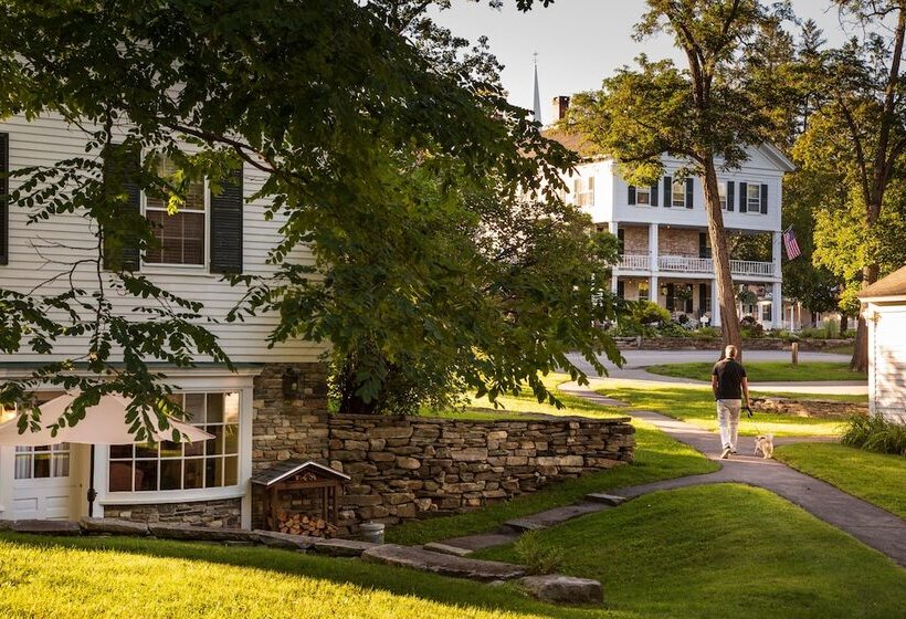 فندق Grafton Inn