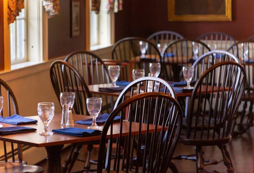 فندق Grafton Inn