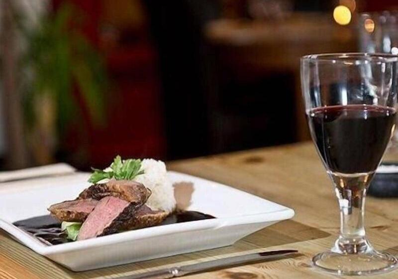 فندق The Greyhound Inn  Aldbury