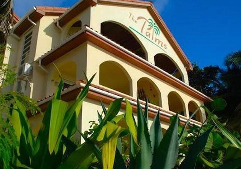 בית מלון כפרי The Palms Oceanfront Suites
