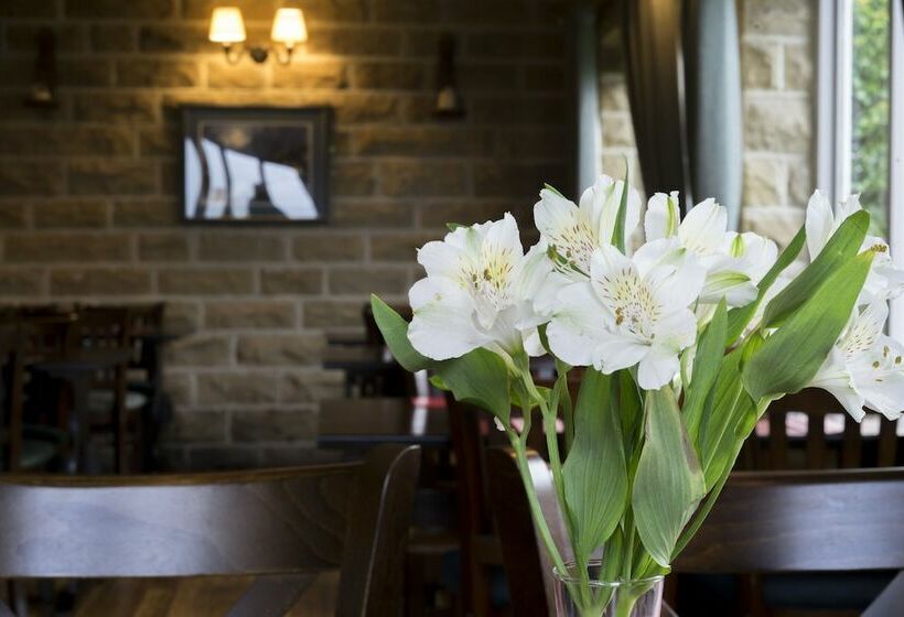 호텔 The Plough   Room Only