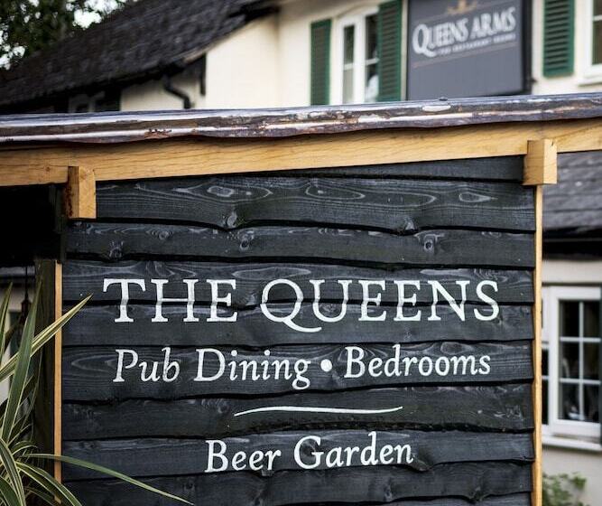 ホテル The Queen S Arms