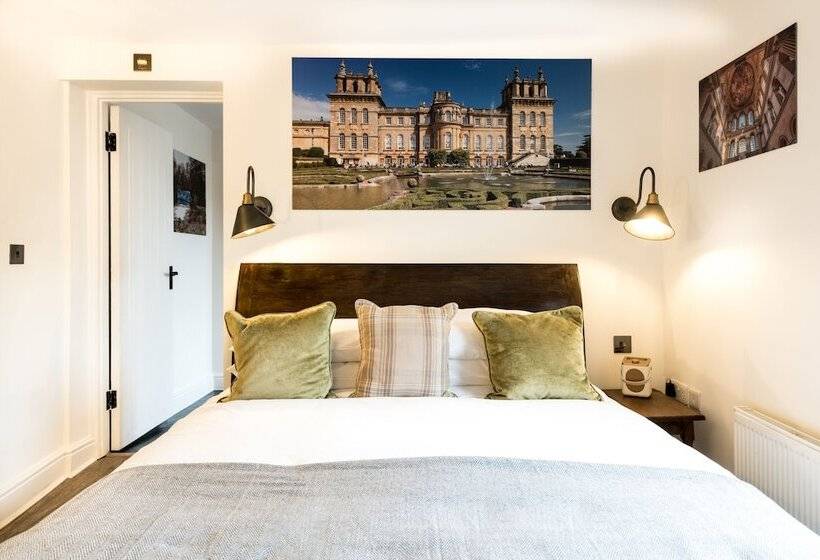 ホテル The Queen S Arms