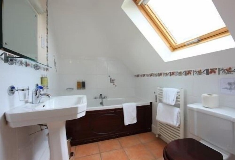 فندق The Trooper Inn