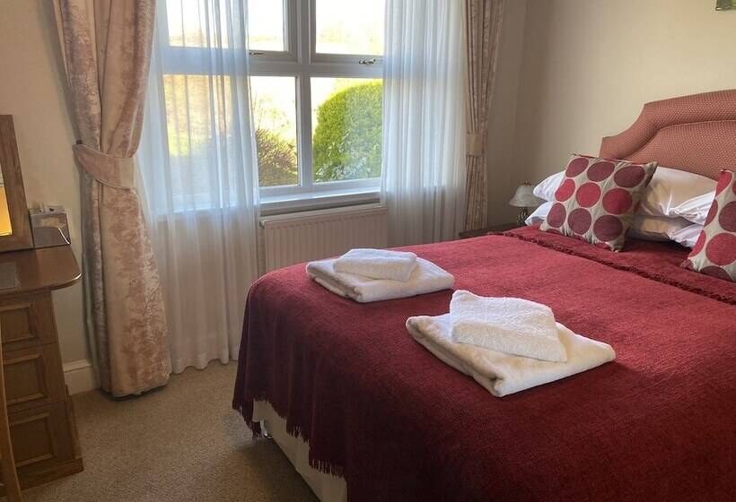 فندق The Trooper Inn