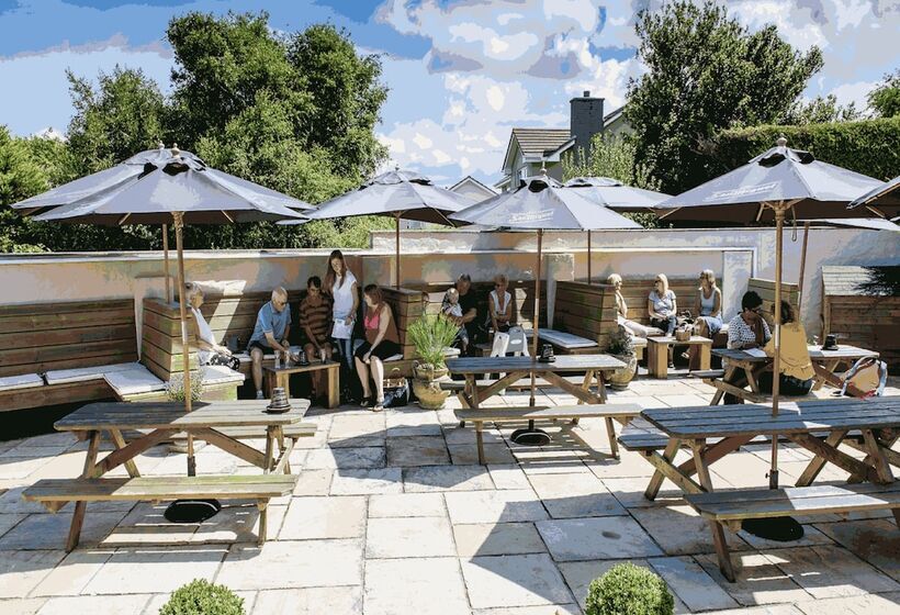 酒店 The Victoria Inn